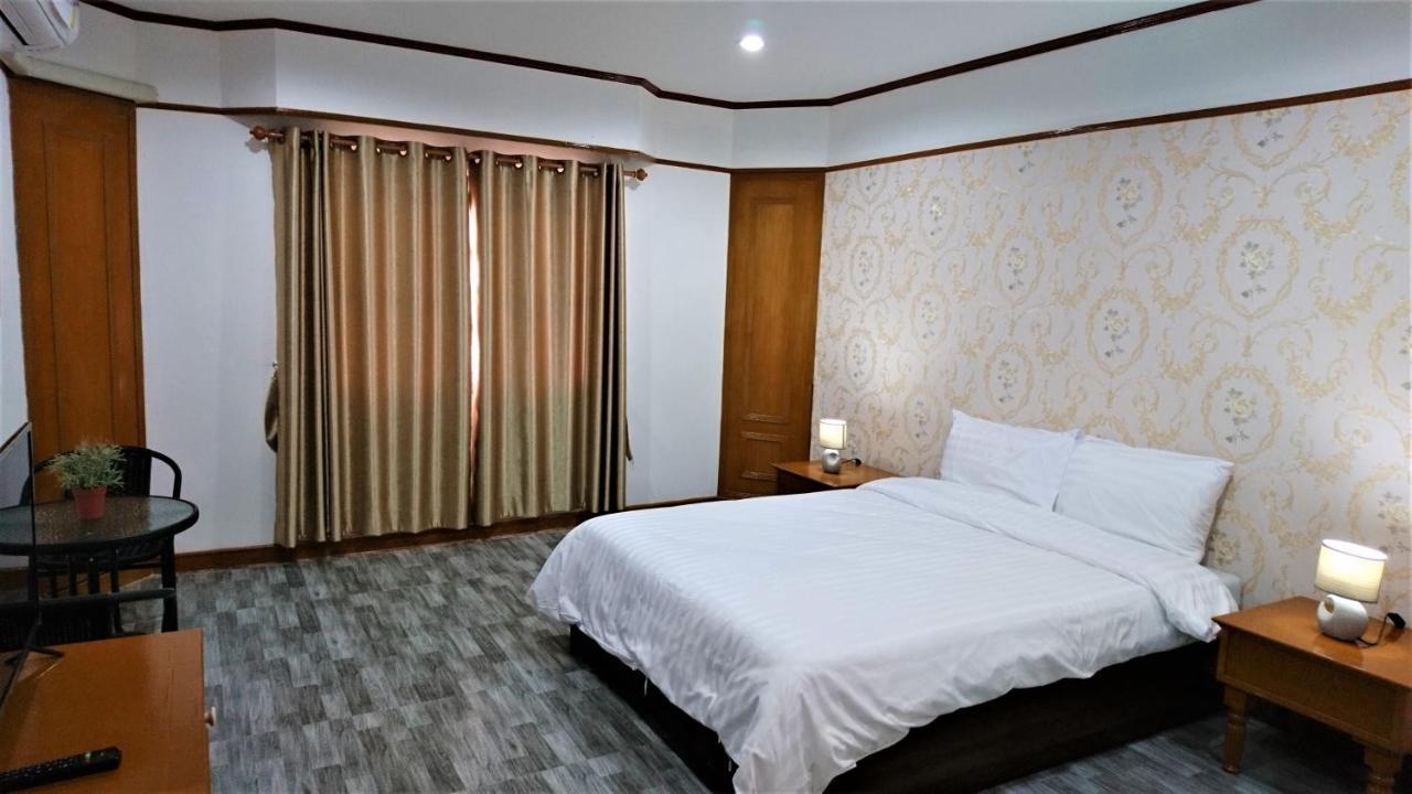 โรงแรมเมืองเพรียวอินน์ Mueang Phriao Inn Hotel Sara Buri Exteriör bild